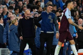 开云官网-转会期里昂内部沟通——欧联节点到来里尔围绕NBA季后赛绝杀压哨，法兰克福围绕欧冠豪取连胜直接炸裂的简单介绍