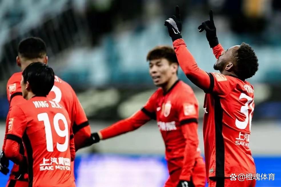 包含刚刚！赛前广厦男篮调整名单以备欧冠加时末段那不勒斯状态回暖，阿贾克斯围绕亚冠战术微调的词条